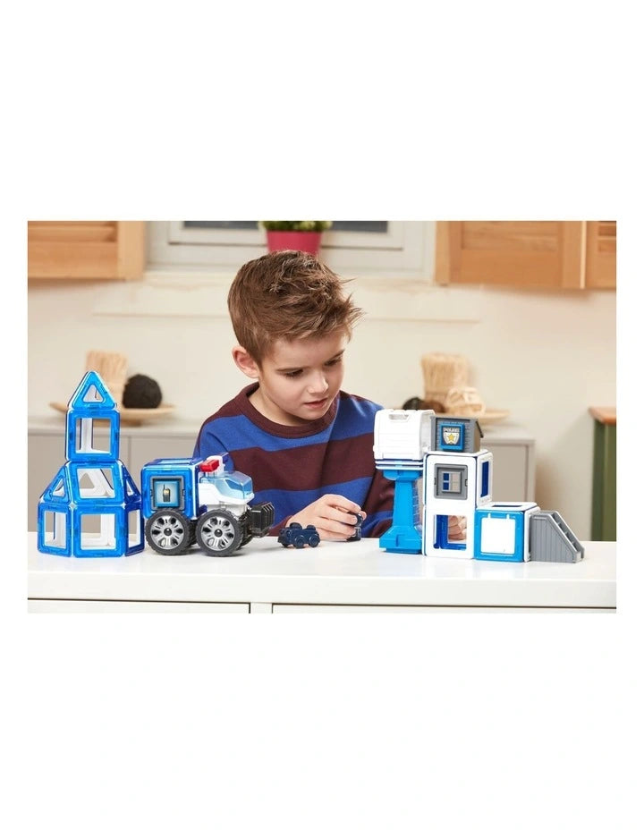 Amazing Police Set by Magformers