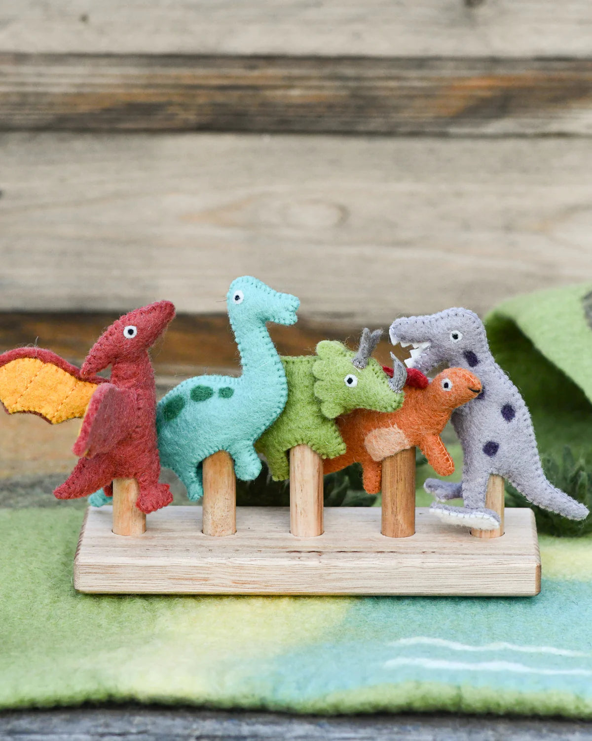 Felt Dinosaur Finger Puppets by Tara's Treasures