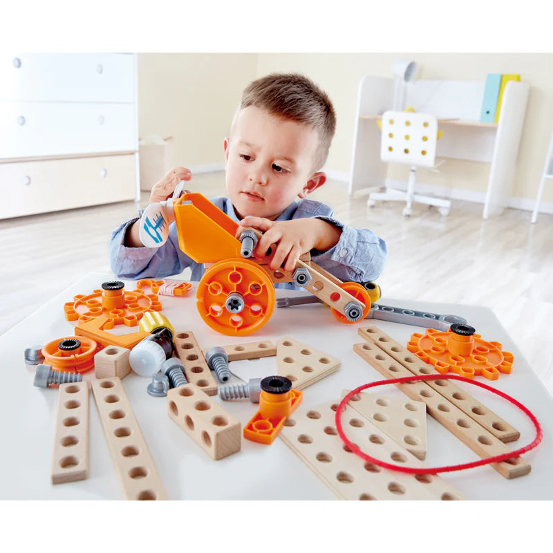 Deluxe Experiment Kit by Hape
