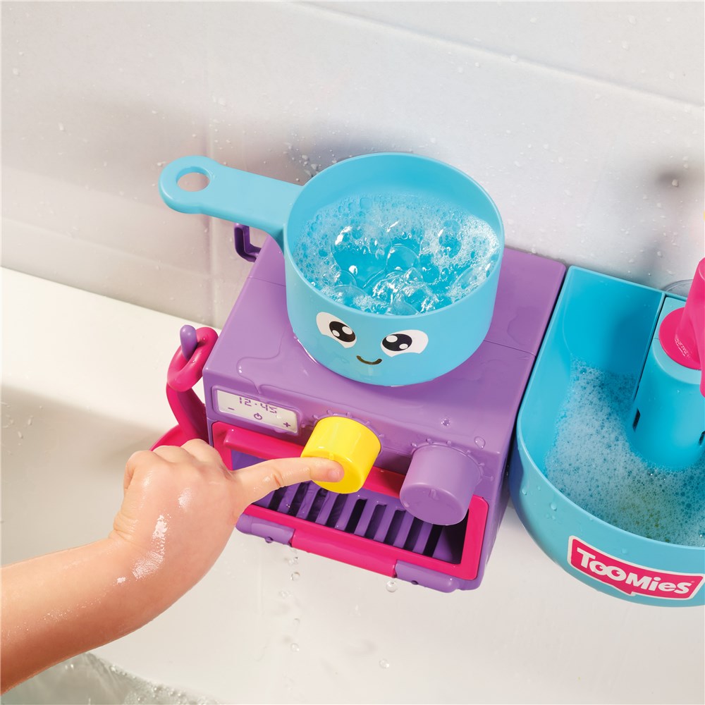 Bubble and Bake Bathtime Kitchen by Toomies