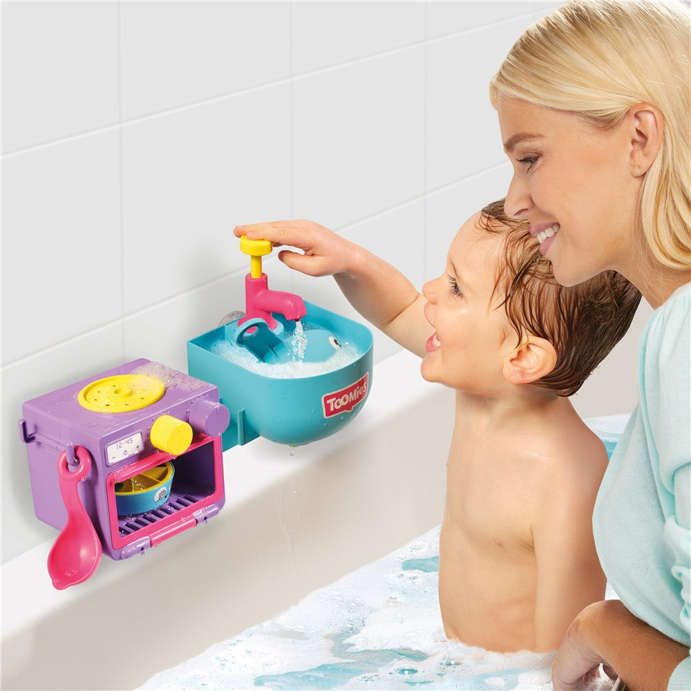 Bubble and Bake Bathtime Kitchen by Toomies