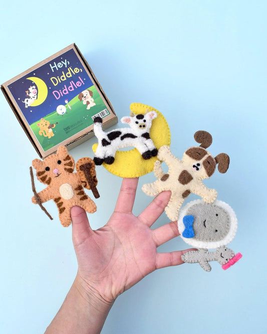 Felt Hey Diddle Diddle Finger Puppet Set by Tara's Treasures