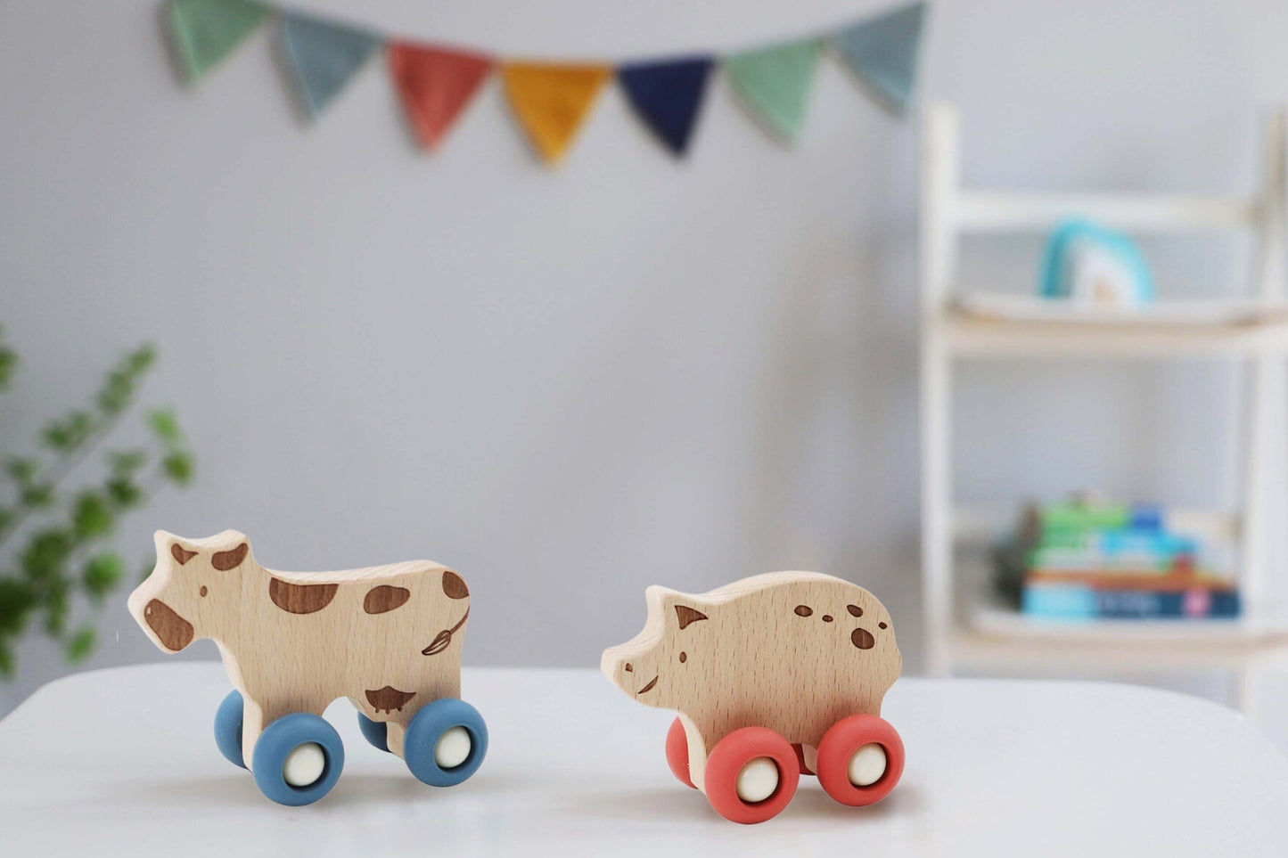 Ecowheels Farm Movers Animal Set - Pig and Cow