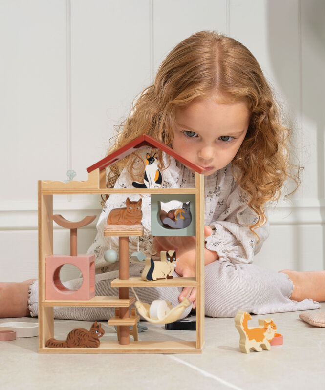 Purrfect Stay Cat Hotel by Tenderleaf Toys