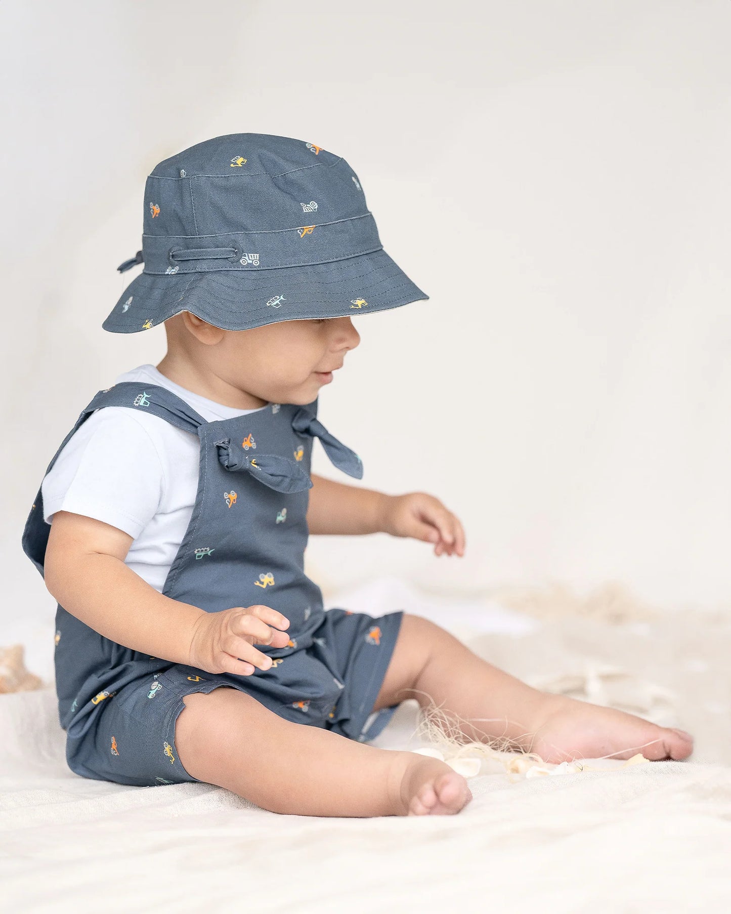 Toshi Sunhat Folk - Diggers