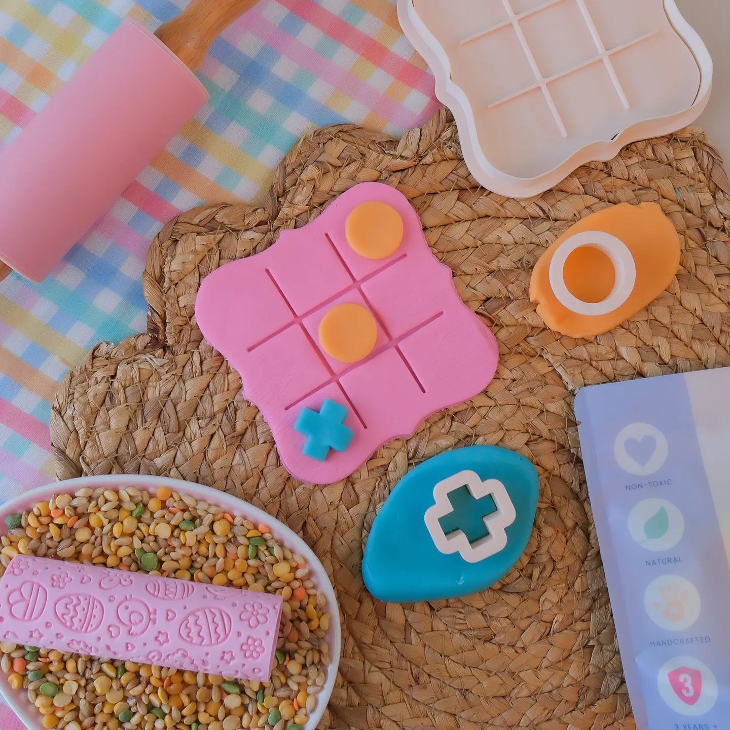 Tic Tac Toe Cutter Game Set