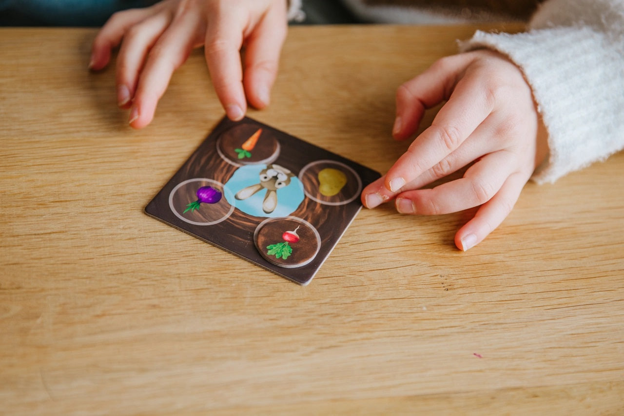 Smart Games - Grabbit Puzzle Game