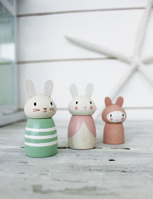 Bunny Tales Family by Tenderleaf Toys