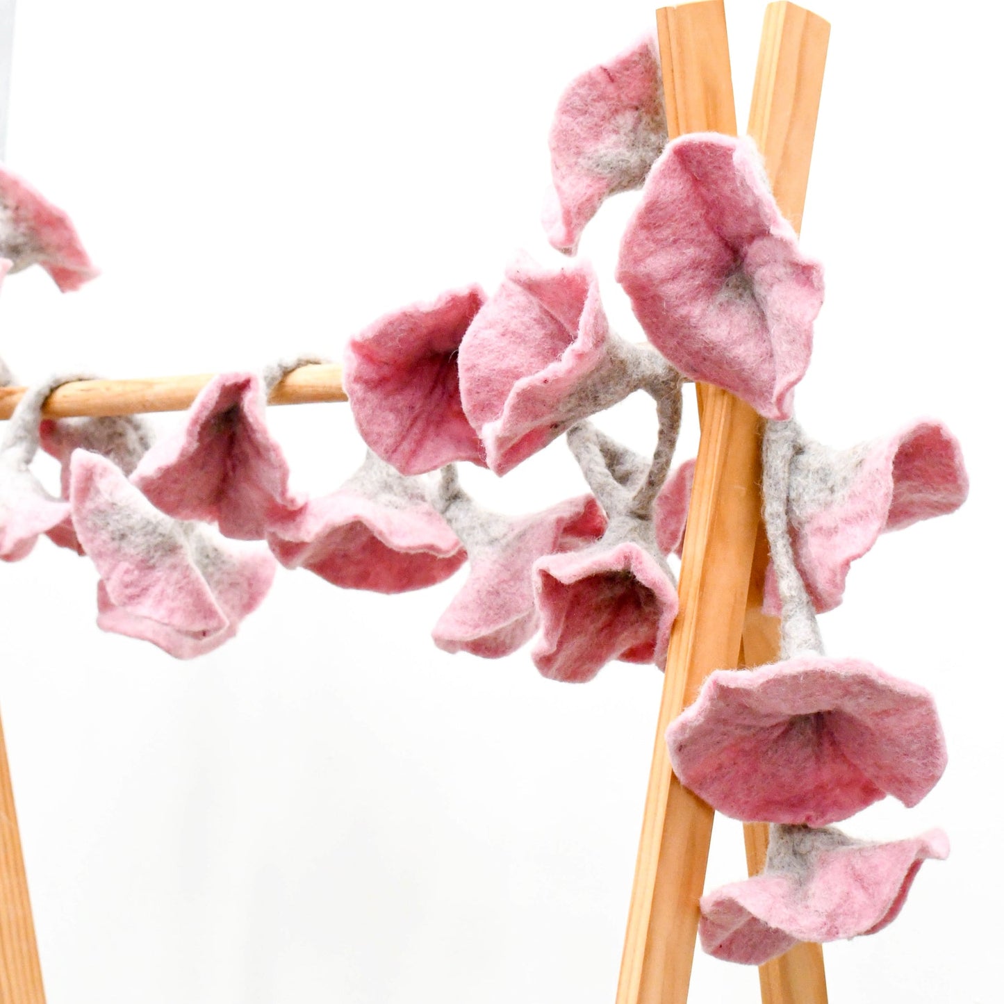 Felt Flower Garland - Dusty Pink