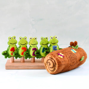 Felt Five Little Speckled Frogs with Log Bag - Finger Puppet Set